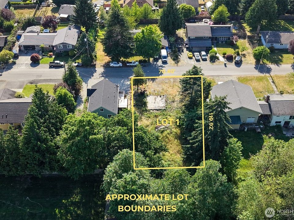 2nd image of 400 22nd Avenue Ct