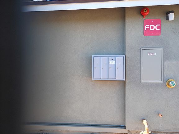 3rd image of 2943 E Beck Ln #4