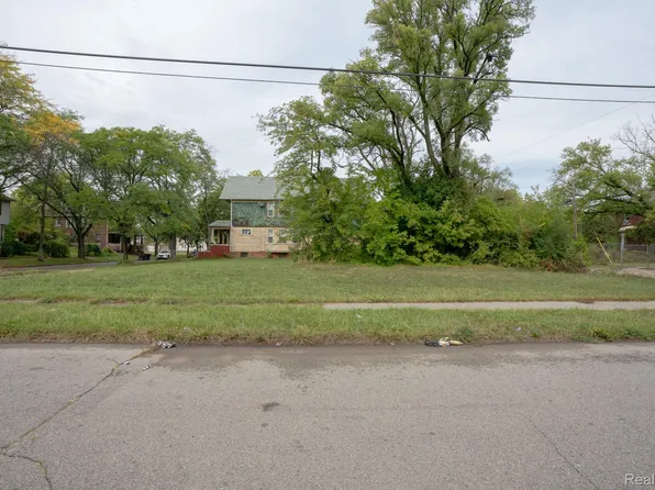 3106 Canton St, Detroit, MI 48207