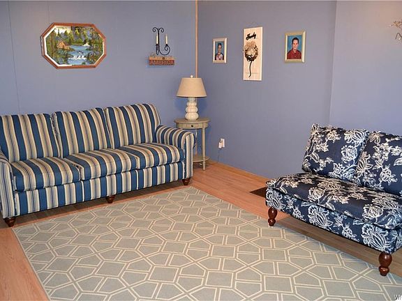 3rd image of 59 Carney St