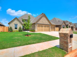 4233 Norfolk Ct, Edmond, OK 73012