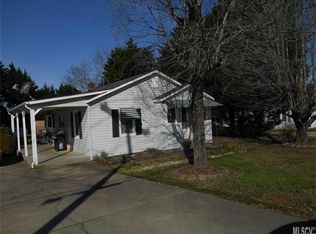 2416 Walt Arney Rd, Lenoir, NC 28645