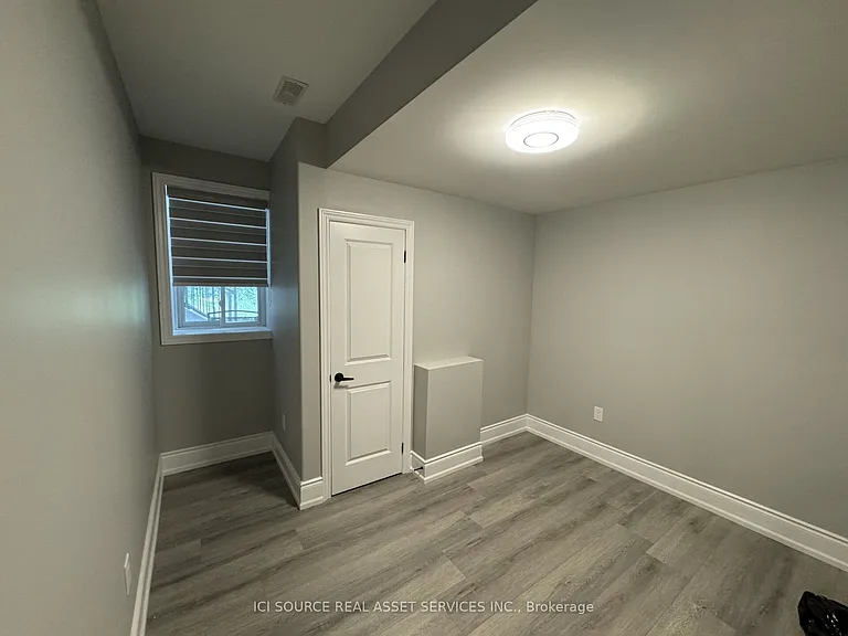 453 Thornborrow Ct #BASEMENT — Photo 9