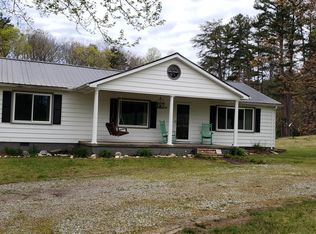 374 Caesars Head Hwy, Cleveland, SC 29635