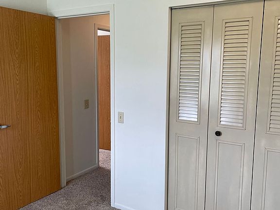 4th image of 425 E 1st Ave APT 2