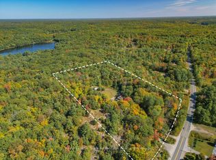 18 Horseshoe Lake Rd, Seguin, ON P2A 2W8