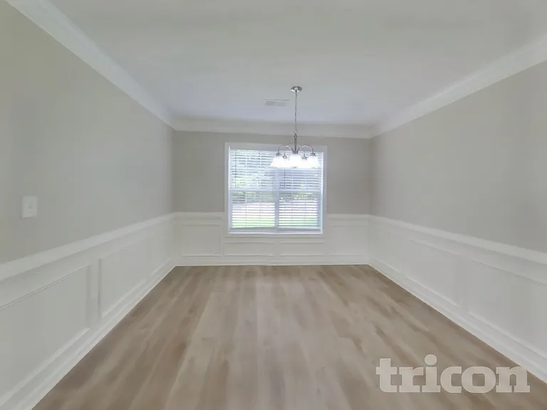 373 Adams Lake Dr — Photo 3