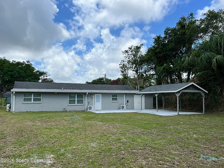 776 Sara Jane Ln — Photo 2