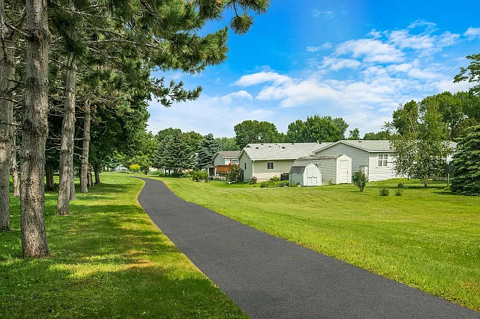 1 Shannon Dr #73 — Photo 40