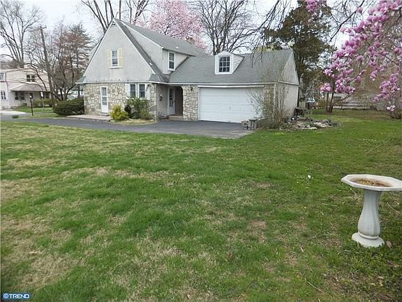 3rd image of 515 Fairhill St