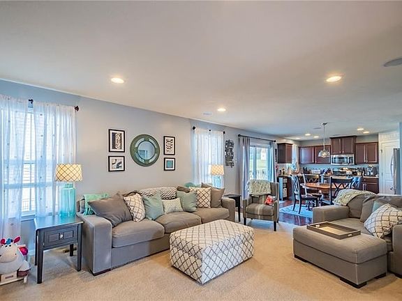 4th image of 2023 Zoe Ln