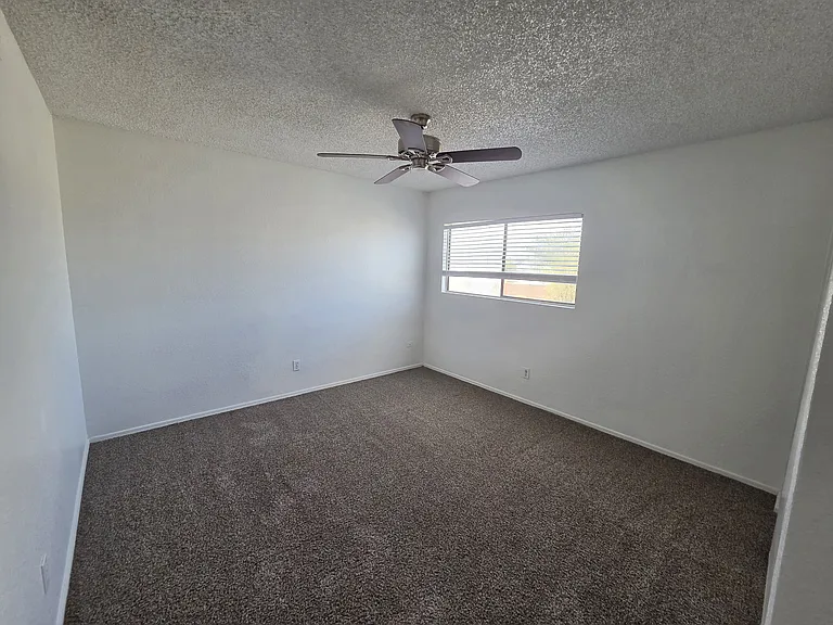 8728 W John Cabot Rd — Photo 24