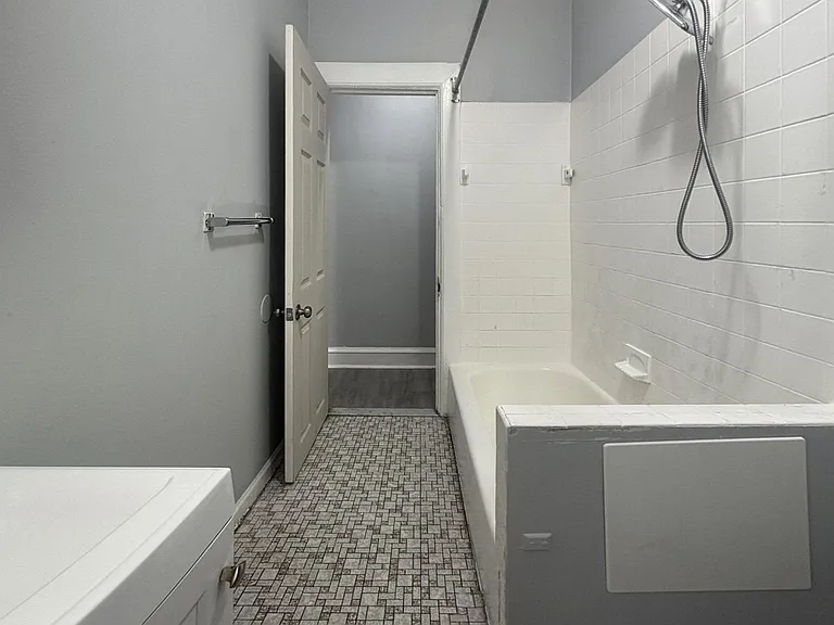 1902 South 65th Street — Photo 16