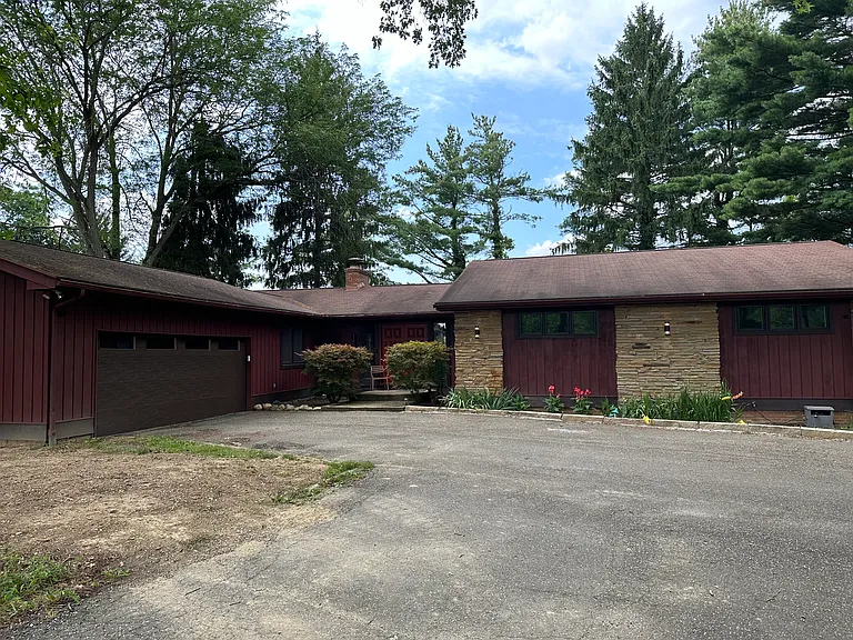 1280 Sand Run Rd — Photo 1
