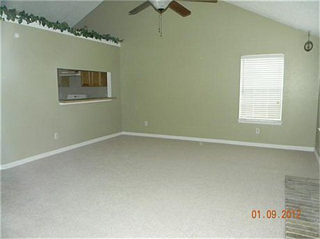 4th image of 19506 Glenway Falls Dr