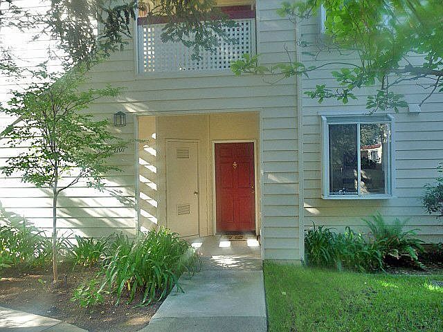 1st image of 1101 Chelsea Way