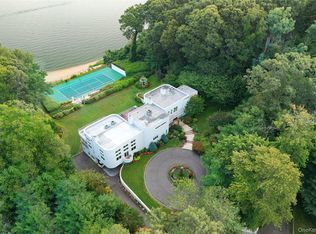 26 Tennis Court Road, Oyster Bay, NY 11771