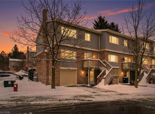 30 Green Valley Dr #74, Kitchener, ON N2P 1G8