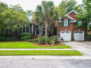 670 Lake Frances Dr, Charleston, SC 29412