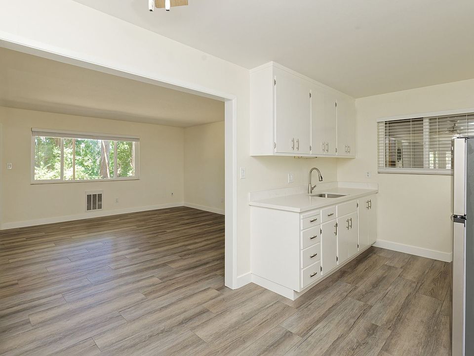 1st image of 540 Callan Ave #312