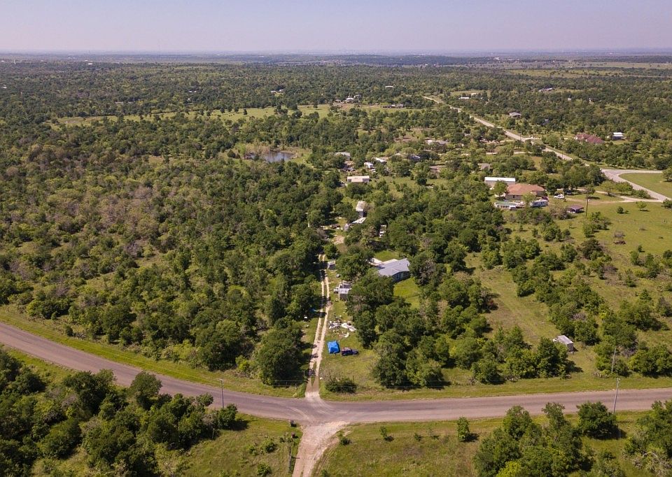 1st image of 124 Post Oak Trl