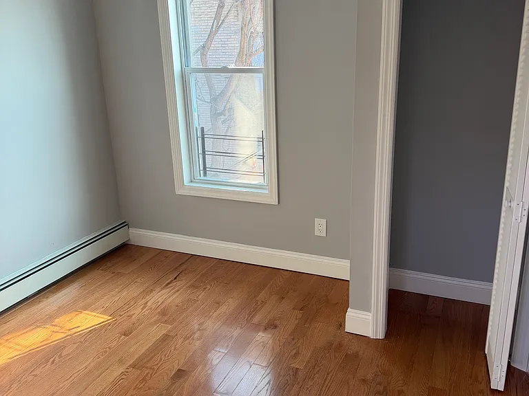 950 E 217th St #3 — Photo 7