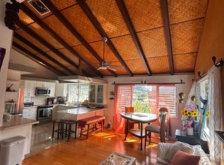 252 Moomuku Pl, Honolulu, HI 96821