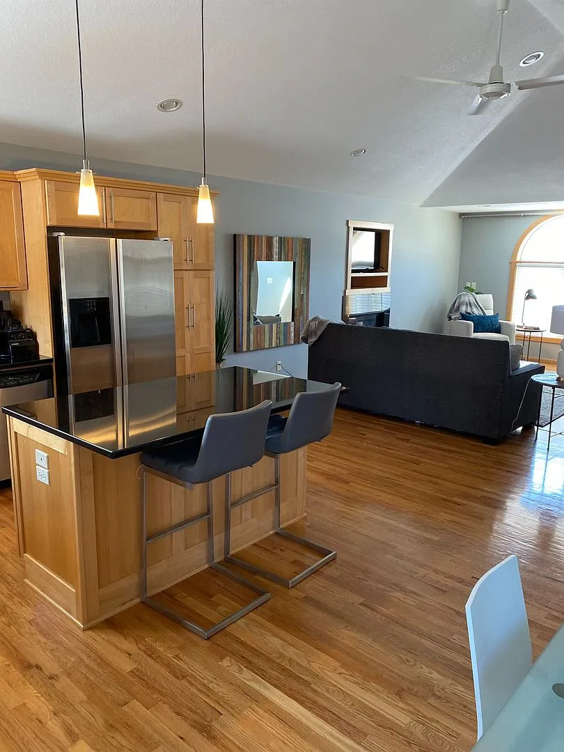 Spacious Fully Furnished Home Near Mayo Clinic — Photo 4