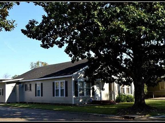 3rd image of 122 Reynolds St