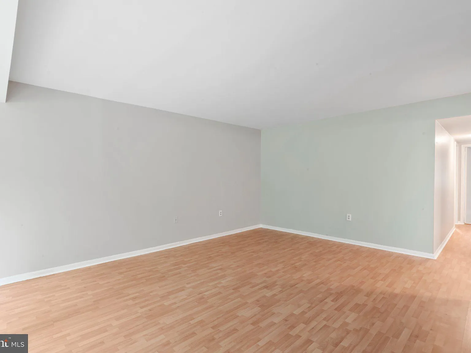 2 bed, 986 sqft, $2,150 — Photo 4