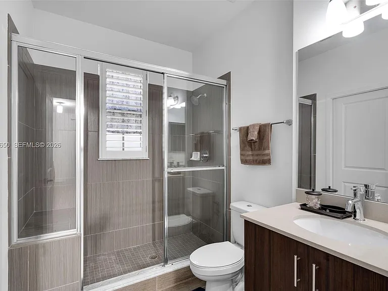 5113 NW 52nd St — Photo 21