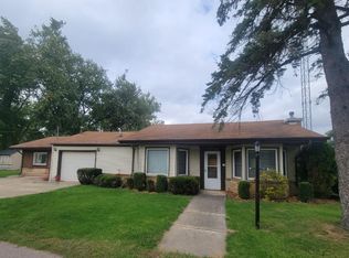 3704 N Channel Dr, Delavan, WI 53115