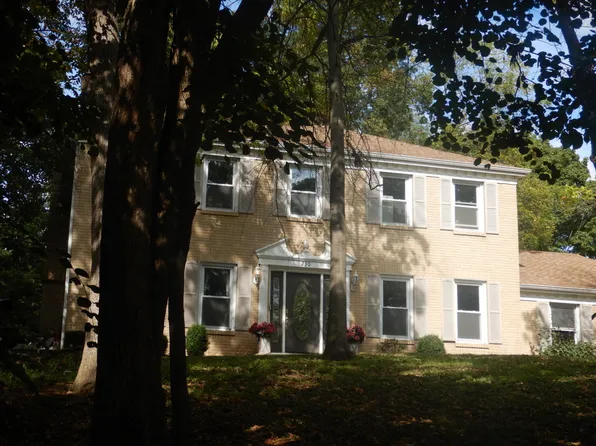 230 Saint Andrews Dr, Bolingbrook, IL 60440