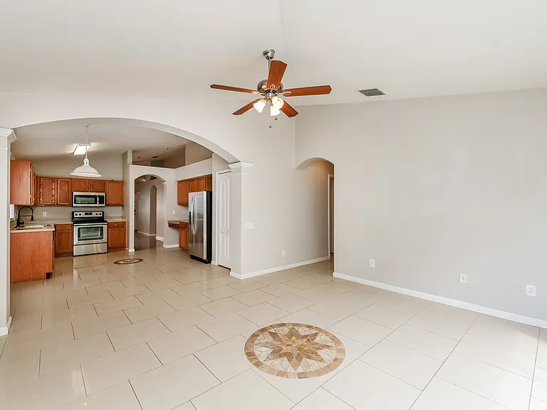 11427 Misty Isle Ln — Photo 8