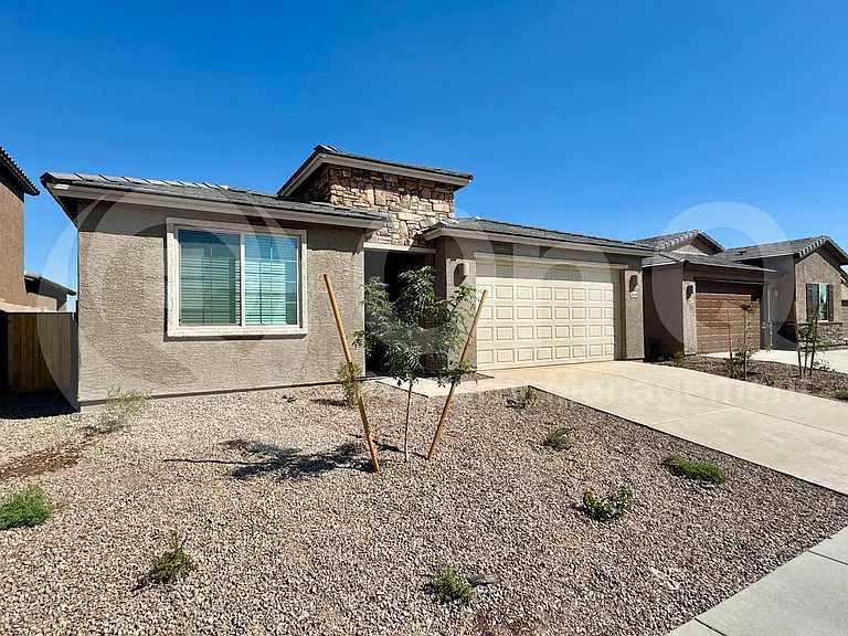 7448 S Camino Cardal — Photo 2