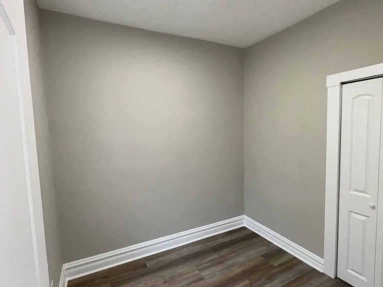2360 S Sacramento Ave #1R — Photo 16