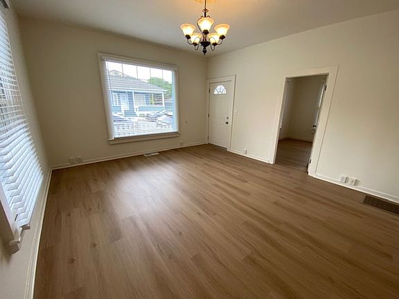 4th image of 153 Monterey Ave