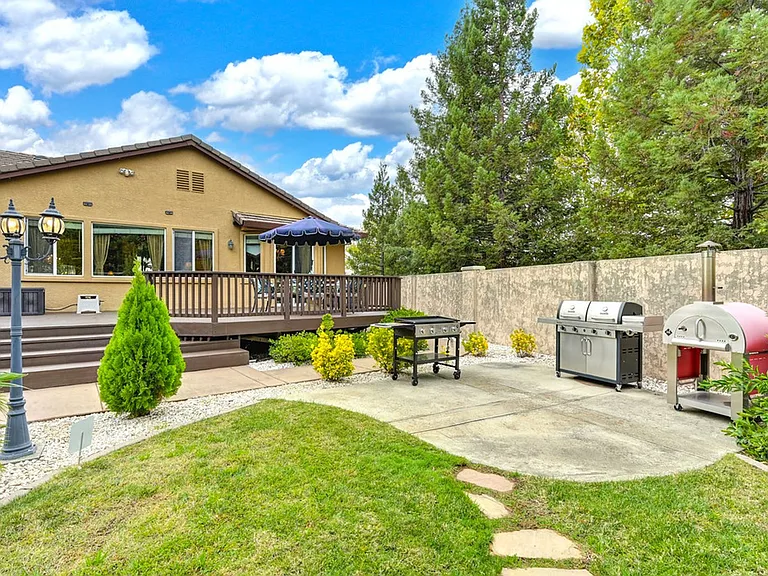 1676 Stronsay Ct — Photo 68