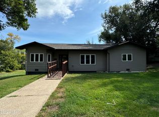 111 1st Ave W, Sisseton, SD 57262