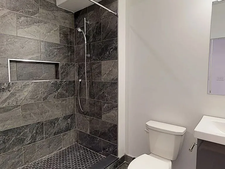 1642 N Marshall Street — Photo 17