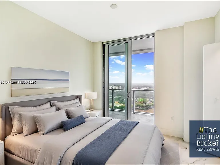 2000 Metropica Way #1709 — Photo 3