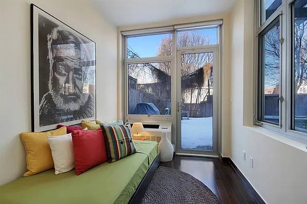 Sold by Corcoran | media 21