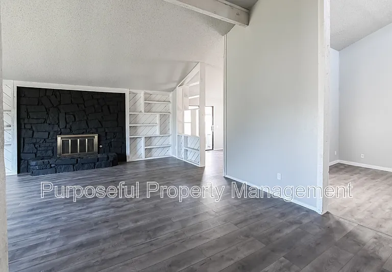 8224 NW 87th St — Photo 8