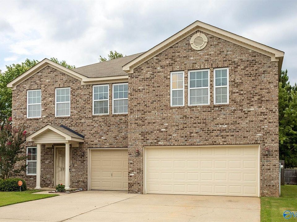 1st image of 235 Laramie Cir NW