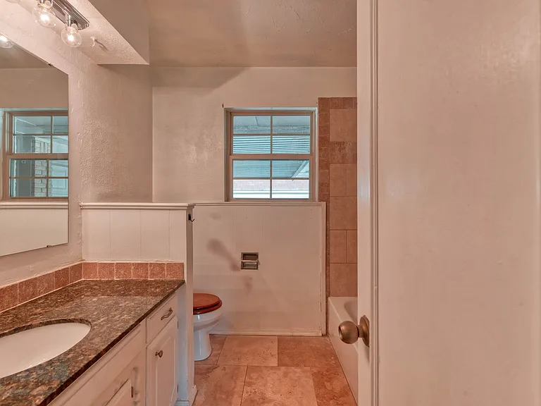 204 Vickie Dr — Photo 21
