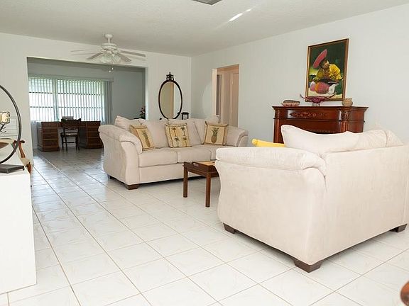 4th image of 5101 Nicholas Dr