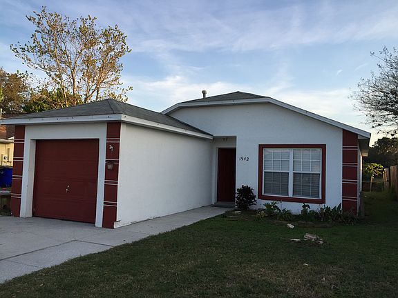 2nd image of 1942 Villa Angelo Blvd