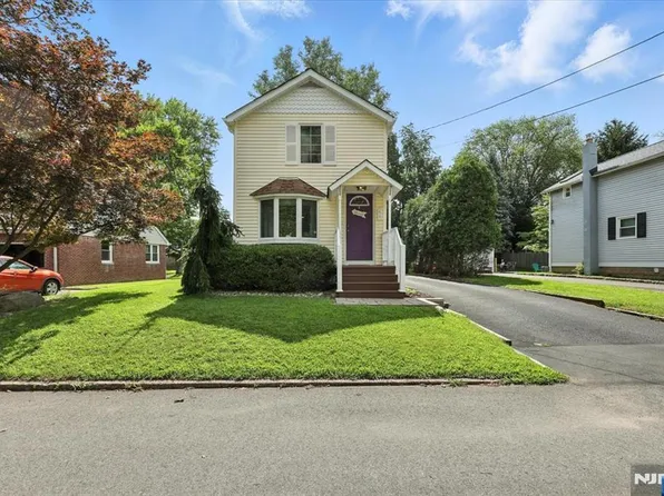 66 Linden Ave, Park Ridge, NJ 07656