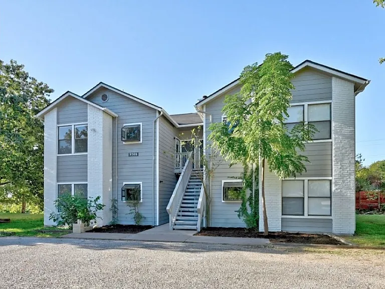 9508 Kempler Dr #B — Photo 2