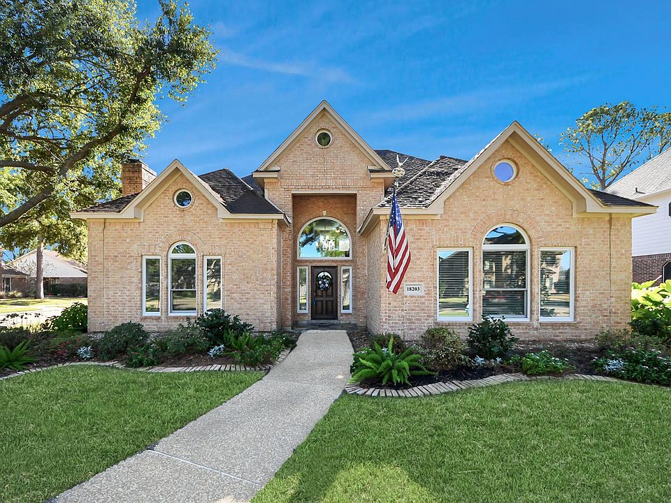 1st image of 18203 Knotty Green Dr